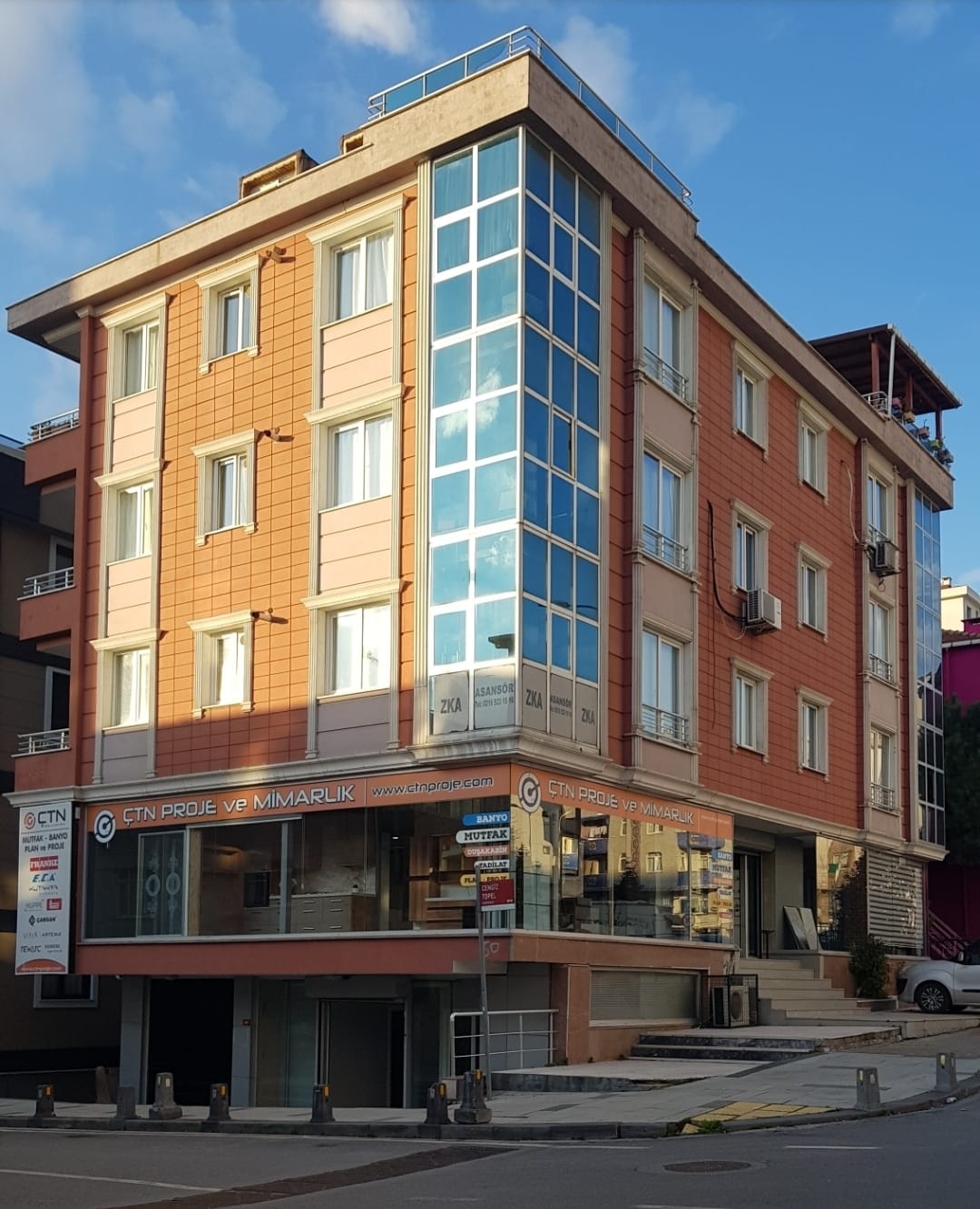 Parlak Apartmanı Ümraniye - Ferah Yaşam Alanları